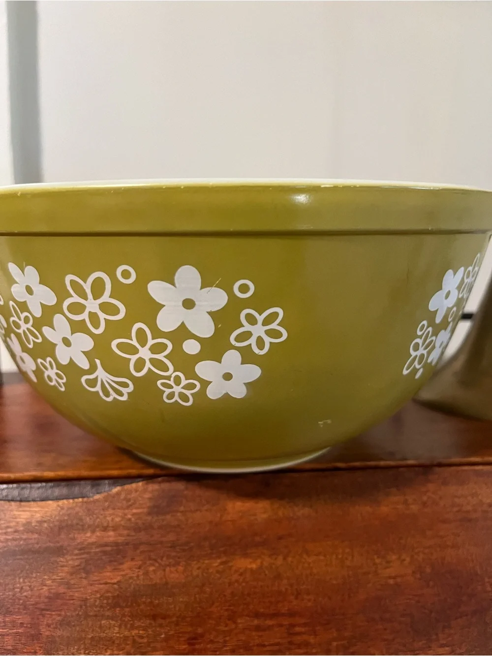 Vintage Pyrex green and white Spring Blossom glass bowl